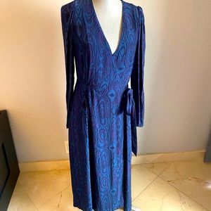 & Other Stories wrap moiré print dress. Pockets!